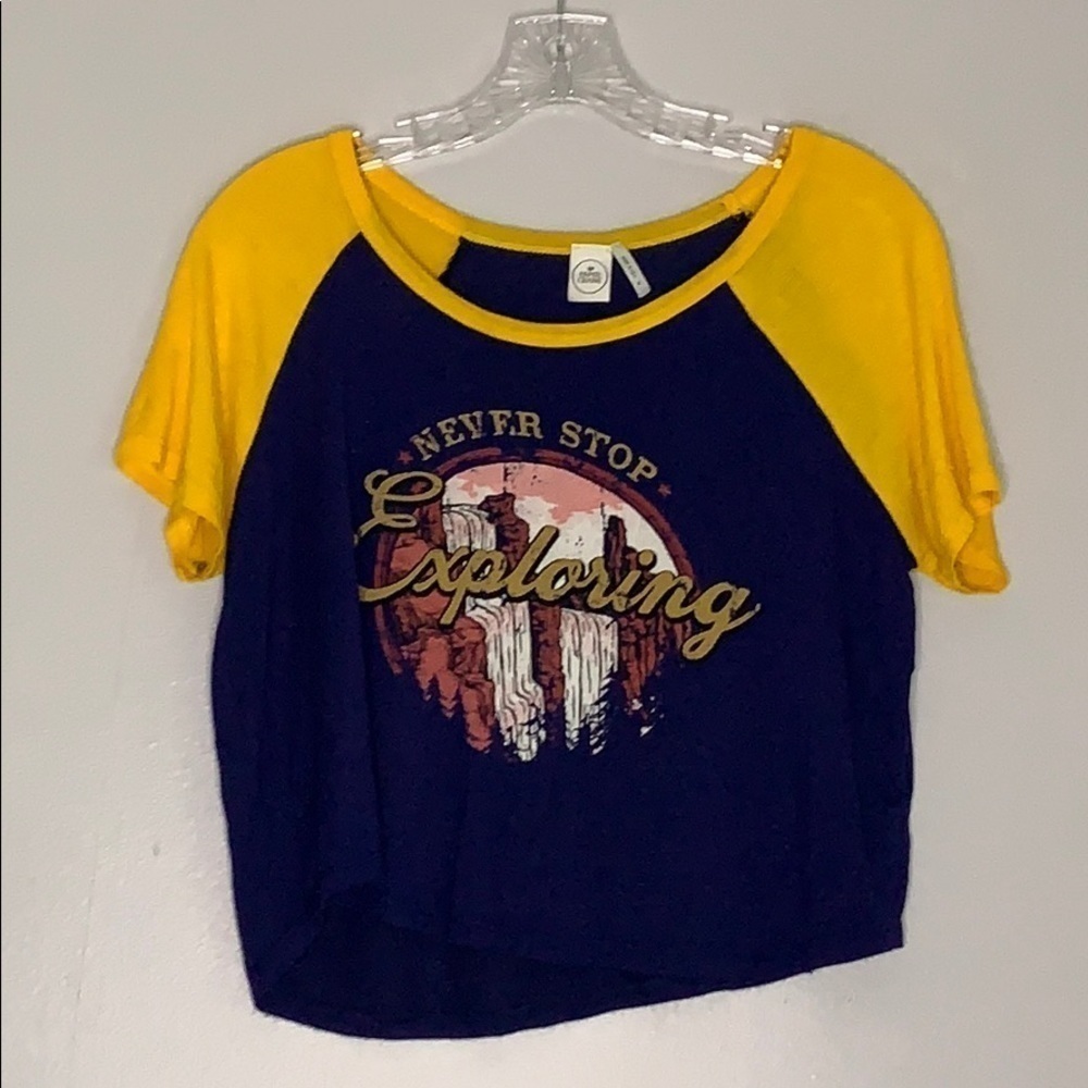Paper crane never stop exploring crop top T-shirt women’s size medium